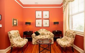 Charming Durham Studio Steps Away From Duke